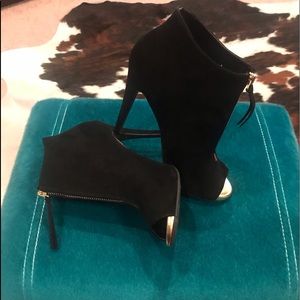 SUEDE OPEN TOE ANKLE BOOTS